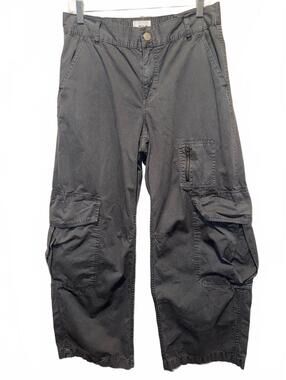 Like New! Women’s BDG Urban Outfitters Gray Cargo Pants Sz 6